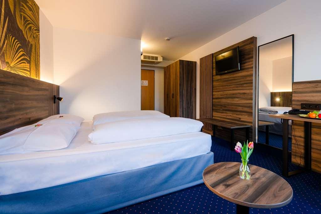 City Hotel Fortuna Reutlingen Zimmer foto