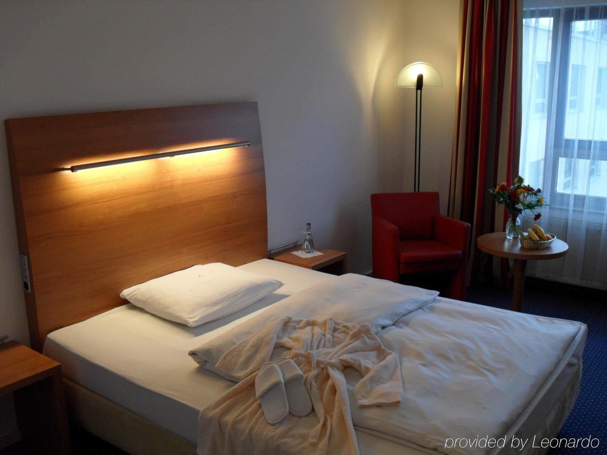 City Hotel Fortuna Reutlingen Zimmer foto